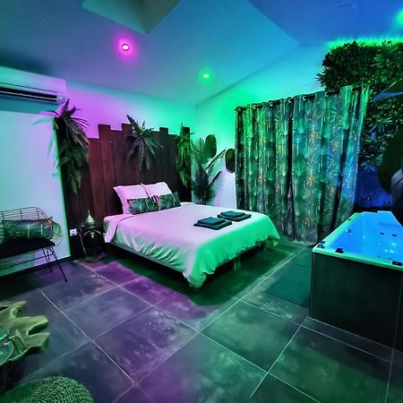 La Jungle Room Роньяк Екстер'єр фото